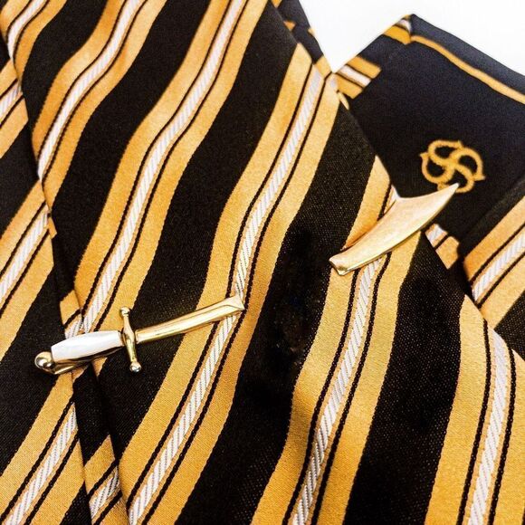 100% Silk VTG Serica Tie & Scimitar Sword Tie Bar Mother of Pearl - Picture 2 of 14